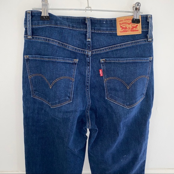 4 for $20 Levi’s dark wash skinny jeans - Picture 6 of 6
